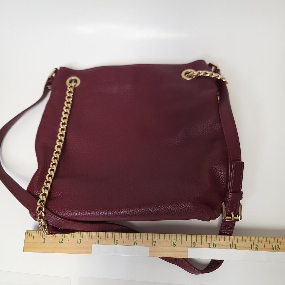 Michael Kors Purse Jet Set Tote Bag Burgundy with Gold Chain​ - Picture 11 of 11